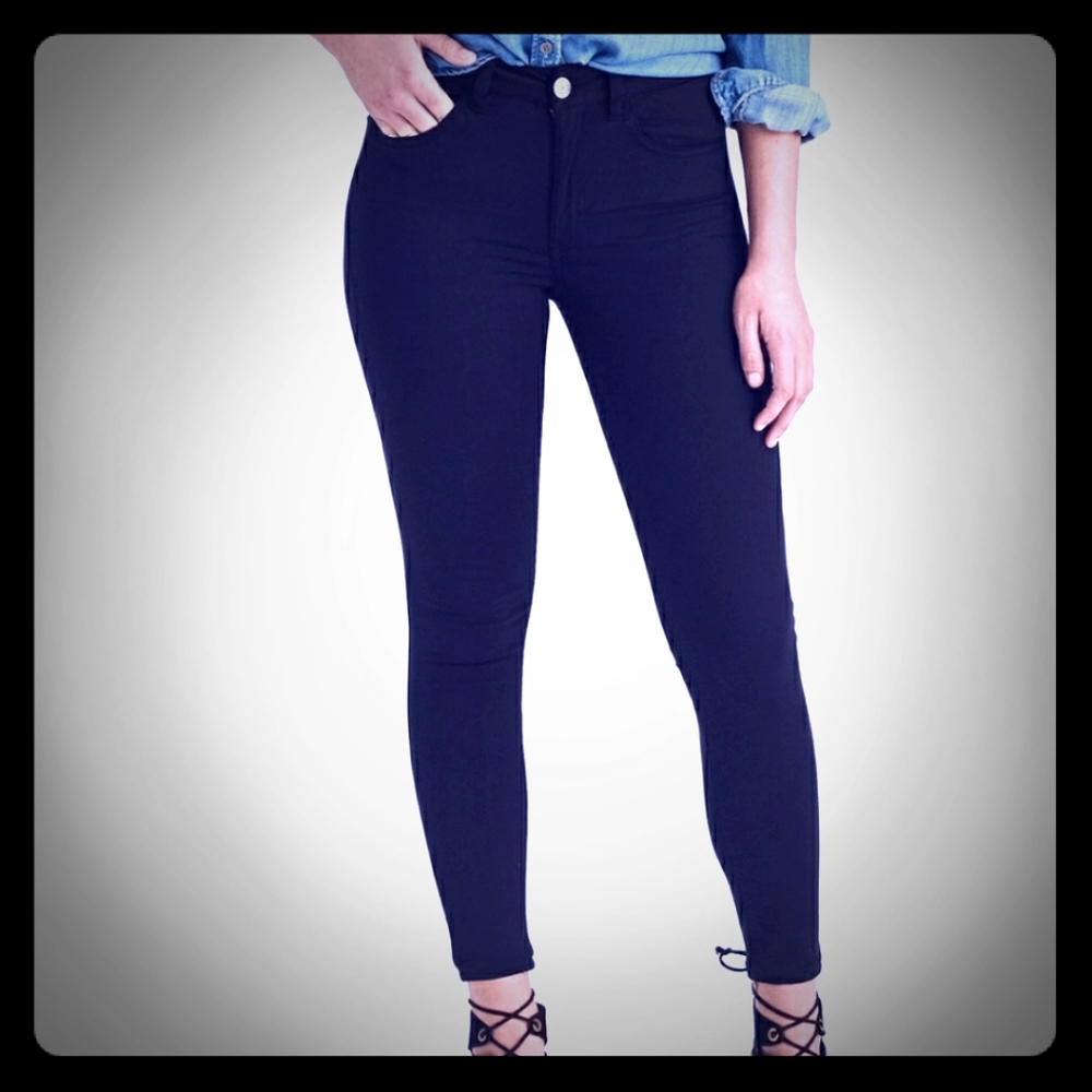 Mossimo Mid-Rise Jeggings▪︎Black